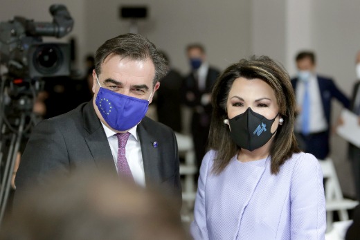 Φόρουμ Δελφών 2 IMB 7582a